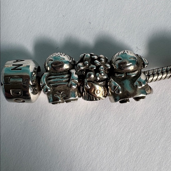 Pandora Silver Charm Bracelet w/charms - Picture 2 of 8